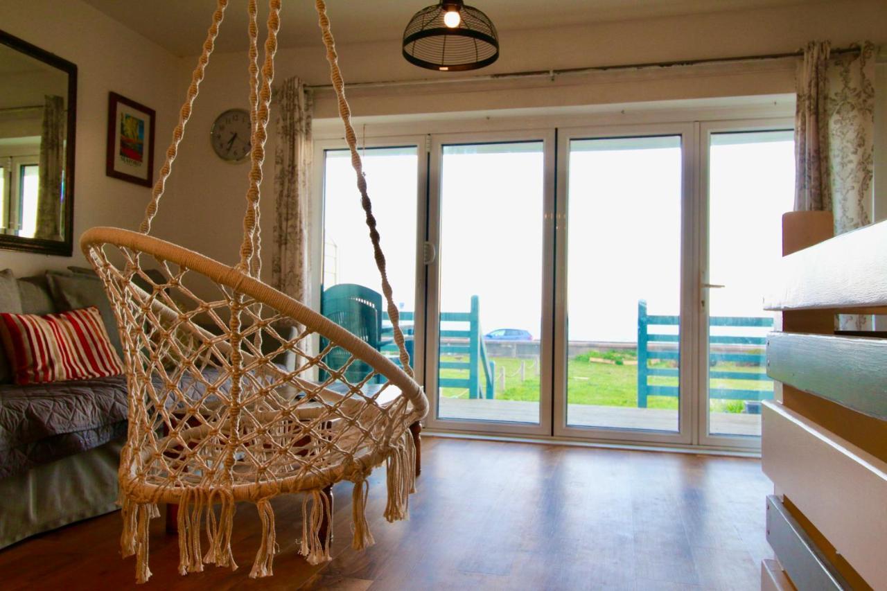 Pebbles Beach House By Air Premier Сийфорд Екстериор снимка