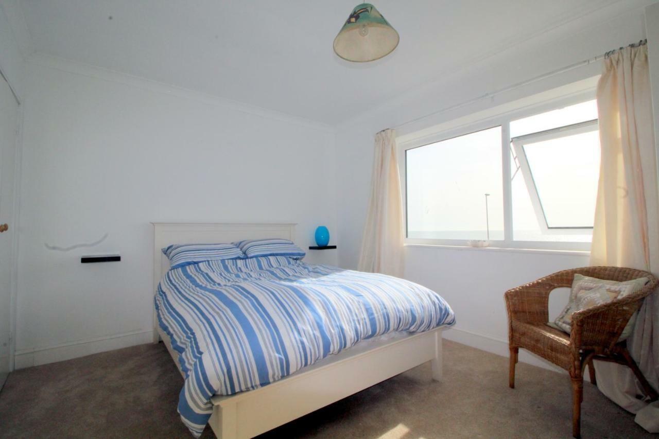 Pebbles Beach House By Air Premier Сийфорд Екстериор снимка